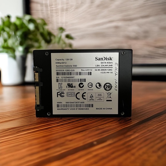 SanDisk 120GB Extreme SSD - Picture 2 of 2